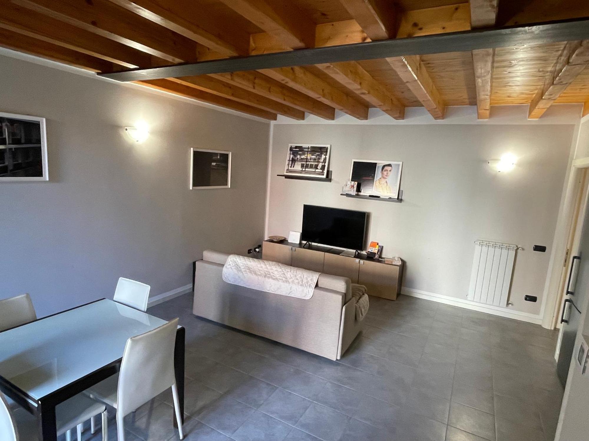 Dimora San Giorgio - Vicino Leolandia E Bergamo Apartment Bonate Sotto Luaran gambar
